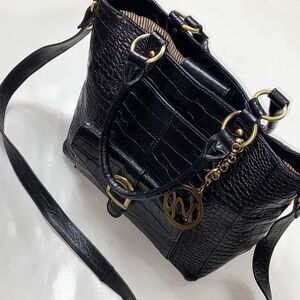 Vintage Maxx New Your Women Handbags & Crossbody